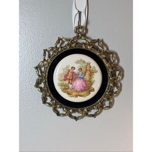 Fragonard Courting Couple Porcelain Medallion in Gold Frame Small Picture